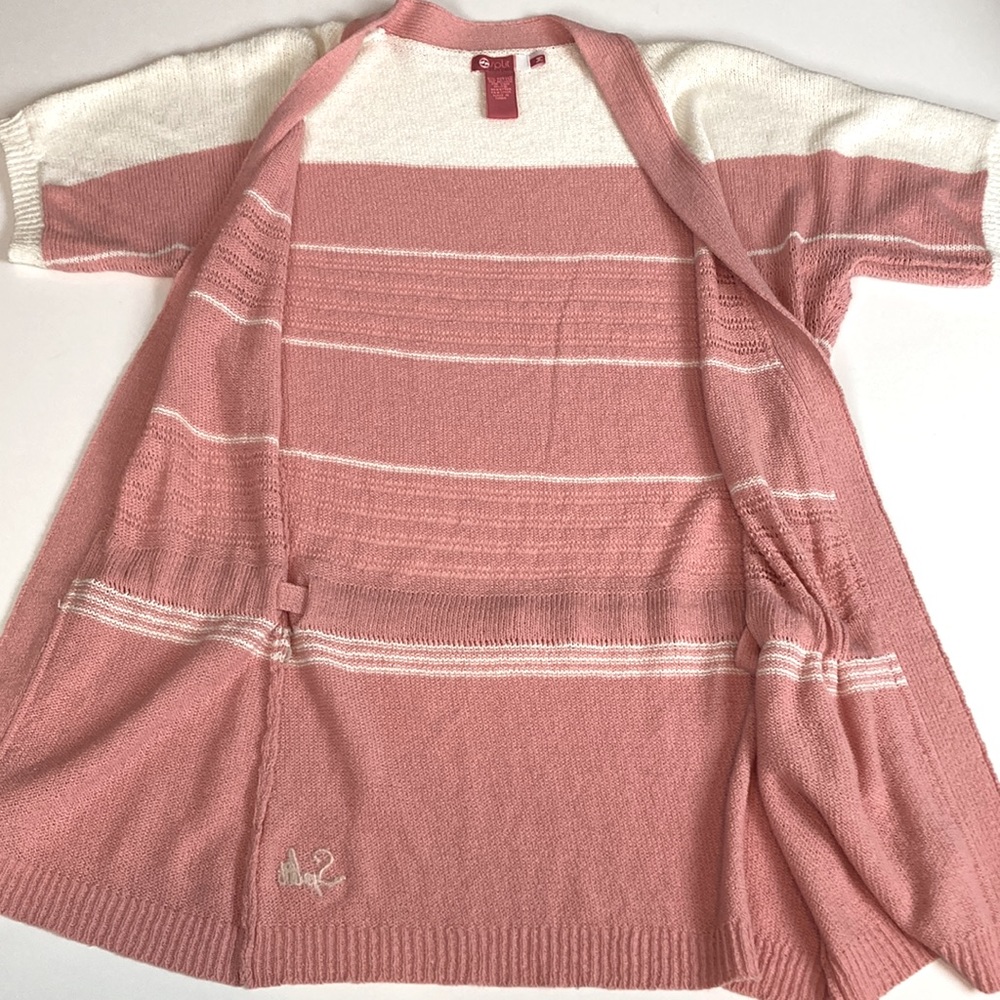 Split Beach Style Sweater, Medium - image 6